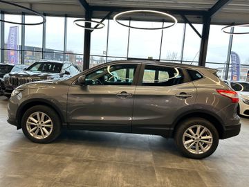 Nissan Qashqai Acenta 4x4 *AHK*Kamera*Navi*