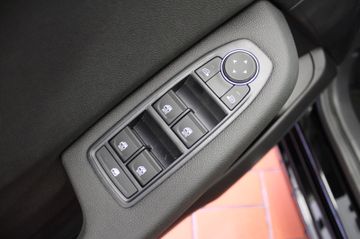 Fahrzeugabbildung Renault Clio TCe 90 Intens *Winter-Paket*