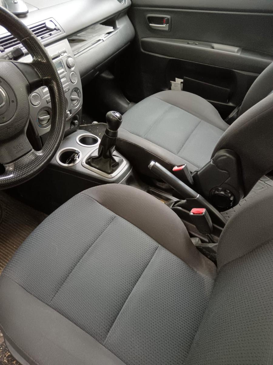 Mazda 2 1.4 16V Exclusive 