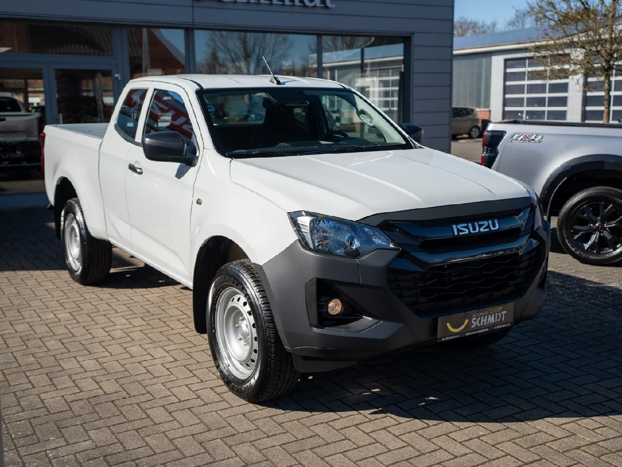 Fahrzeugabbildung Isuzu D-Max Space Cab 4WD L Automatik