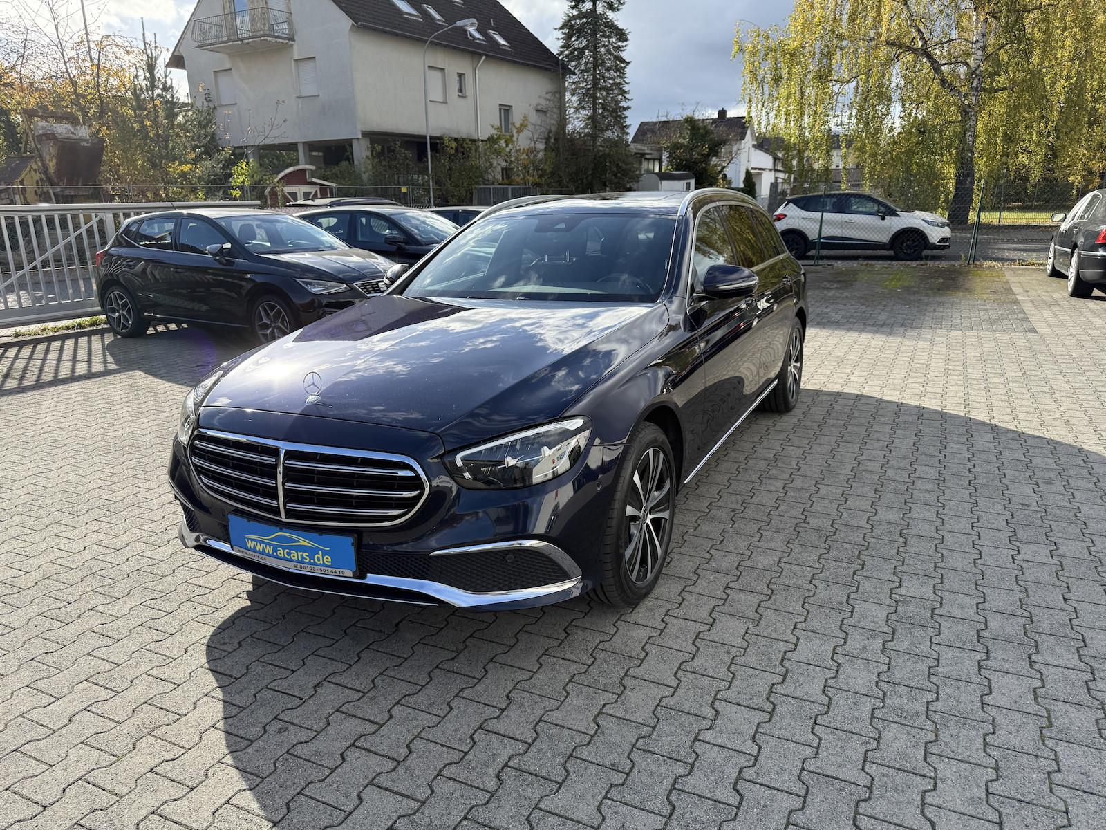 Mercedes-Benz E 300 de 4Matic Aut Avant Navi LED Kamera Temp P