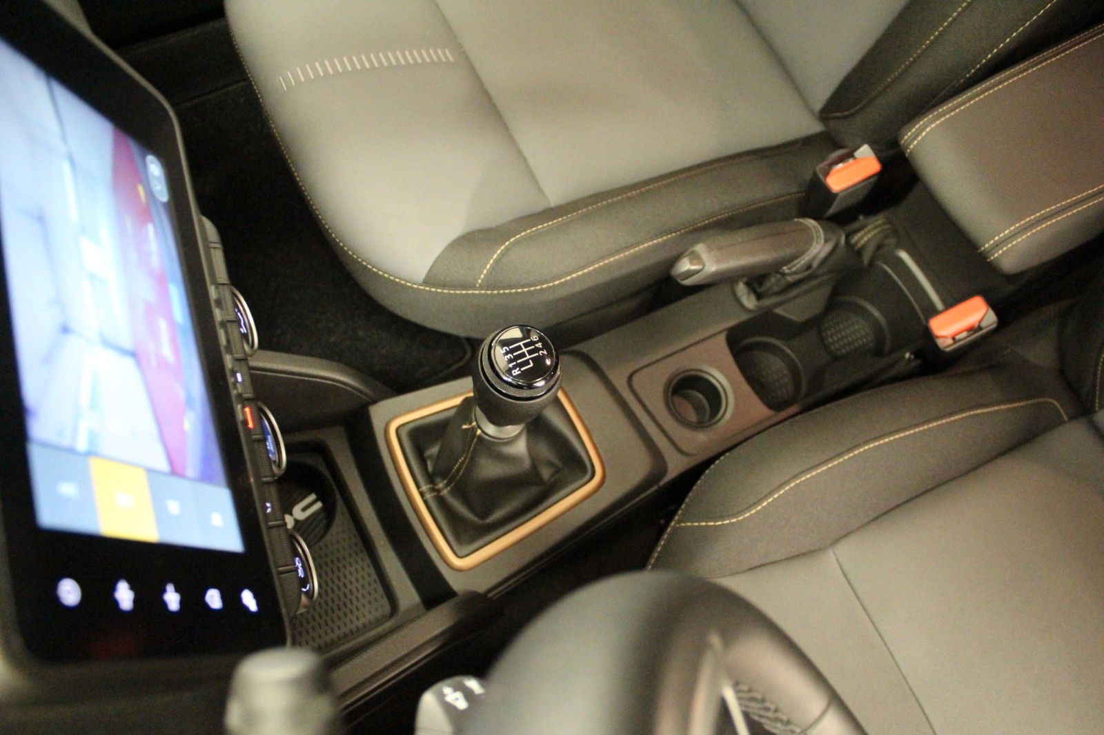 Fahrzeugabbildung Dacia Duster TCe130 Extreme *Navi*Sitzhzg**360 Grad