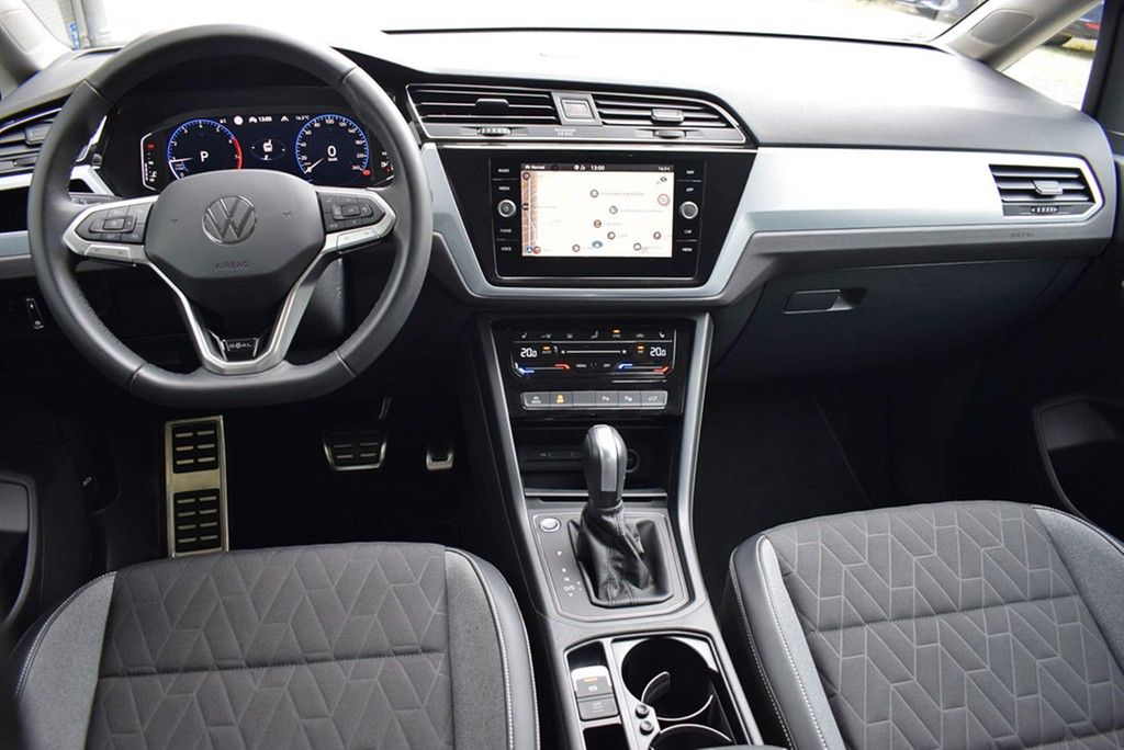 Volkswagen Touran 1.5 TSI DSG Goal 7-Sitze RüKam AHK Navi foto 2