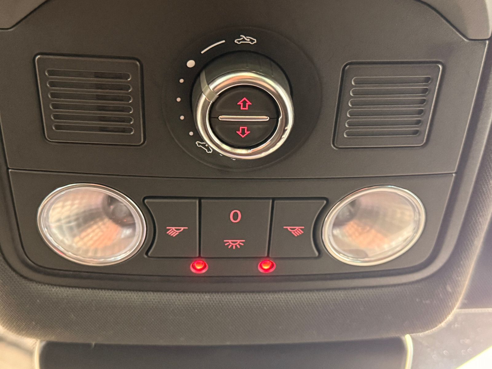 Fahrzeugabbildung SEAT Leon ST FR//ACC/LED/PANORAMA/APPLE-CAR/KAMERA