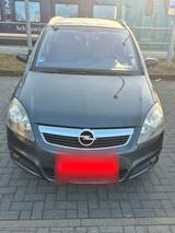 Opel Zafira 1.8 Benzin-7-Sitzer -TÜV10/202... - Opel Zafira Gebrauchtwagen in Lübeck