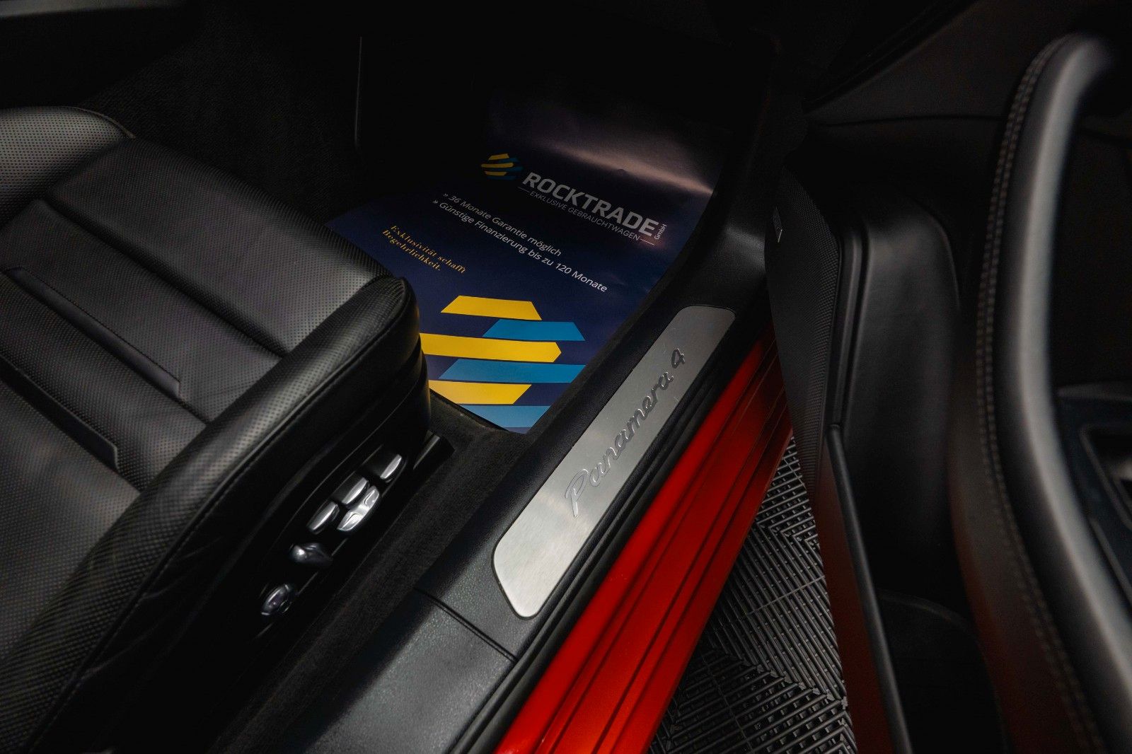 Fahrzeugabbildung Porsche Panamera Turismo 4 E-Hybrid Sport-Design *Pano*