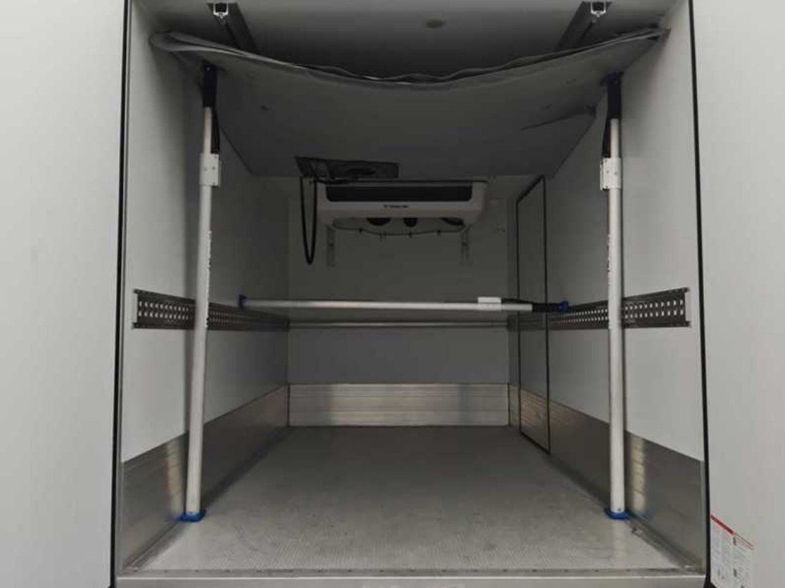 Fahrzeugabbildung Mercedes-Benz Sprinter 317 Koffer Tiefkühl Standkühlung Frisch