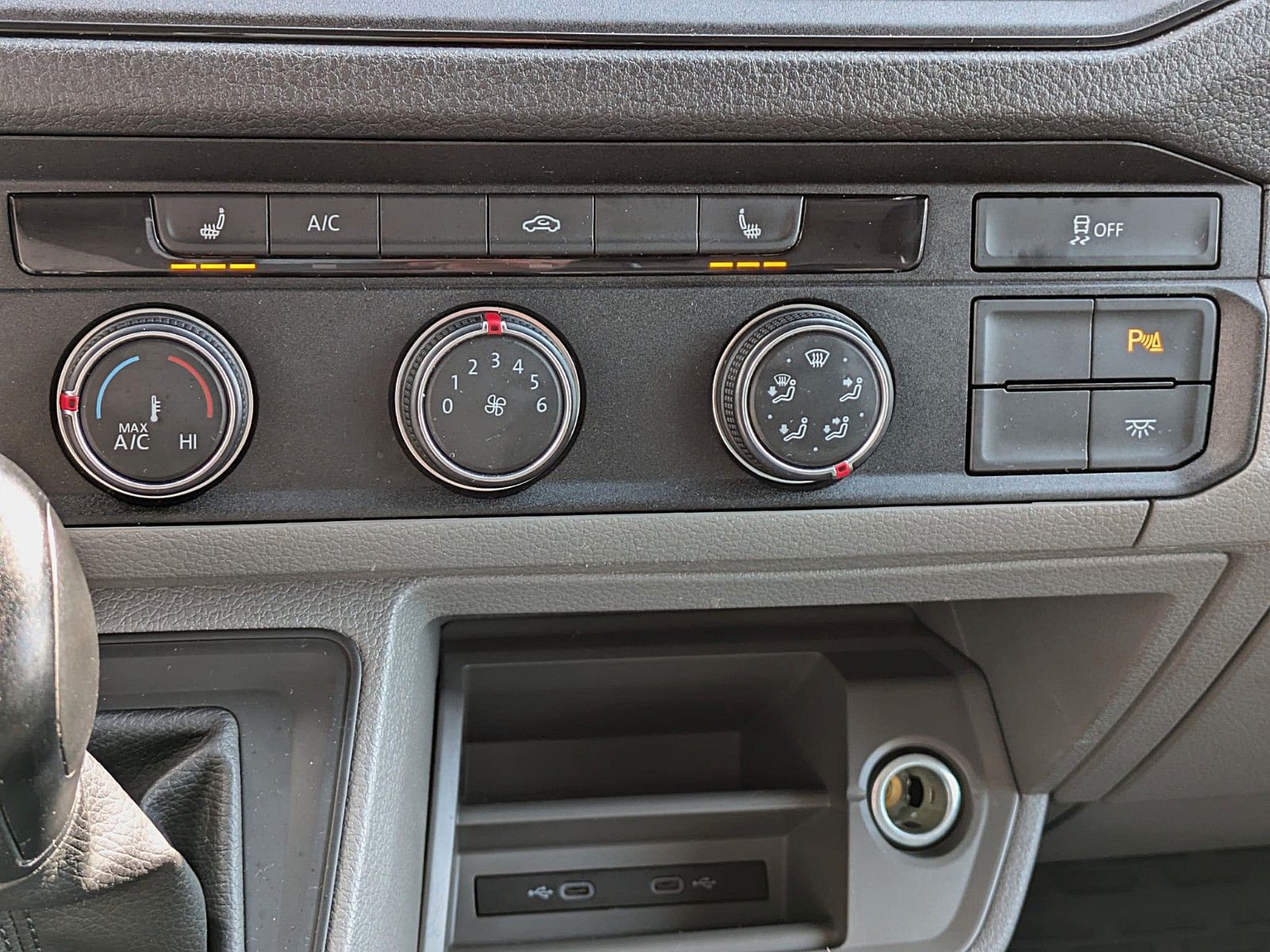 Fahrzeugabbildung Volkswagen Crafter Kasten AUT. L4H2 KLIMA SITZHZG ACC NAVI