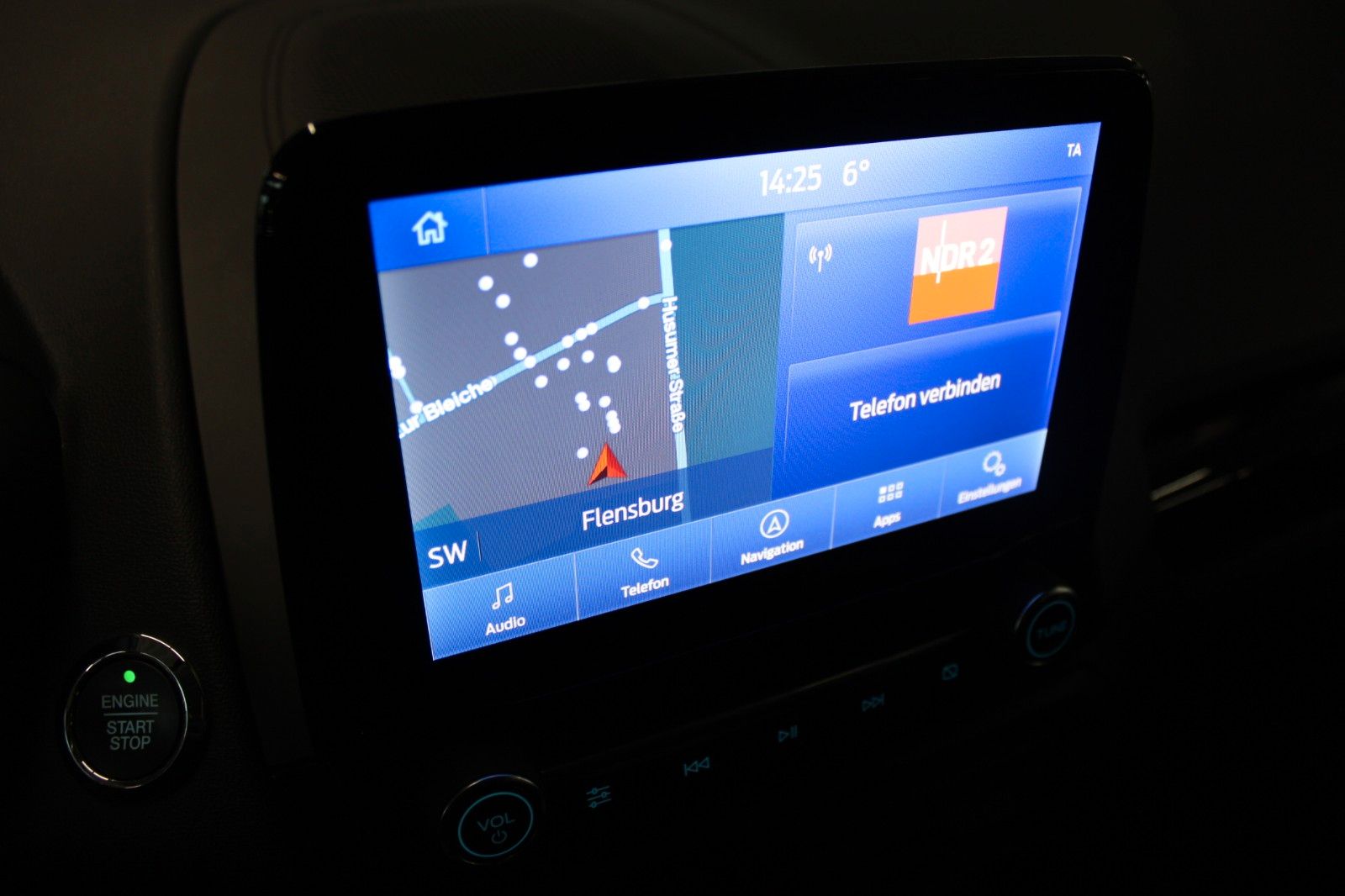 Fahrzeugabbildung Ford EcoSport ST-Line LED NAVI Winter FahrerAssistenz