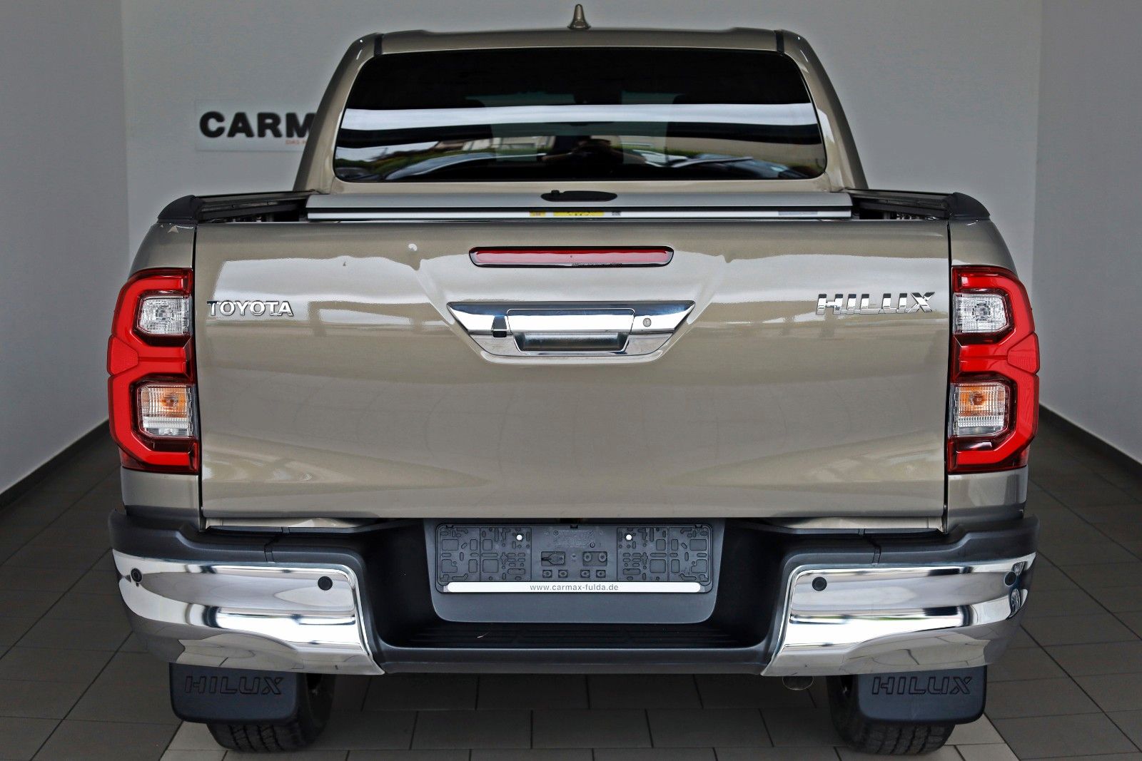 Fahrzeugabbildung Toyota Hilux 2.8 D-4D Executive, CarPlay, Kamera, Rollo