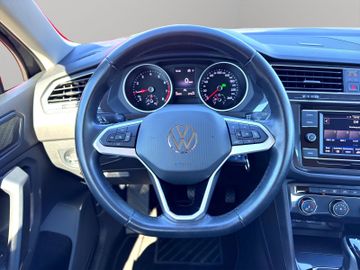 Volkswagen Tiguan - 10