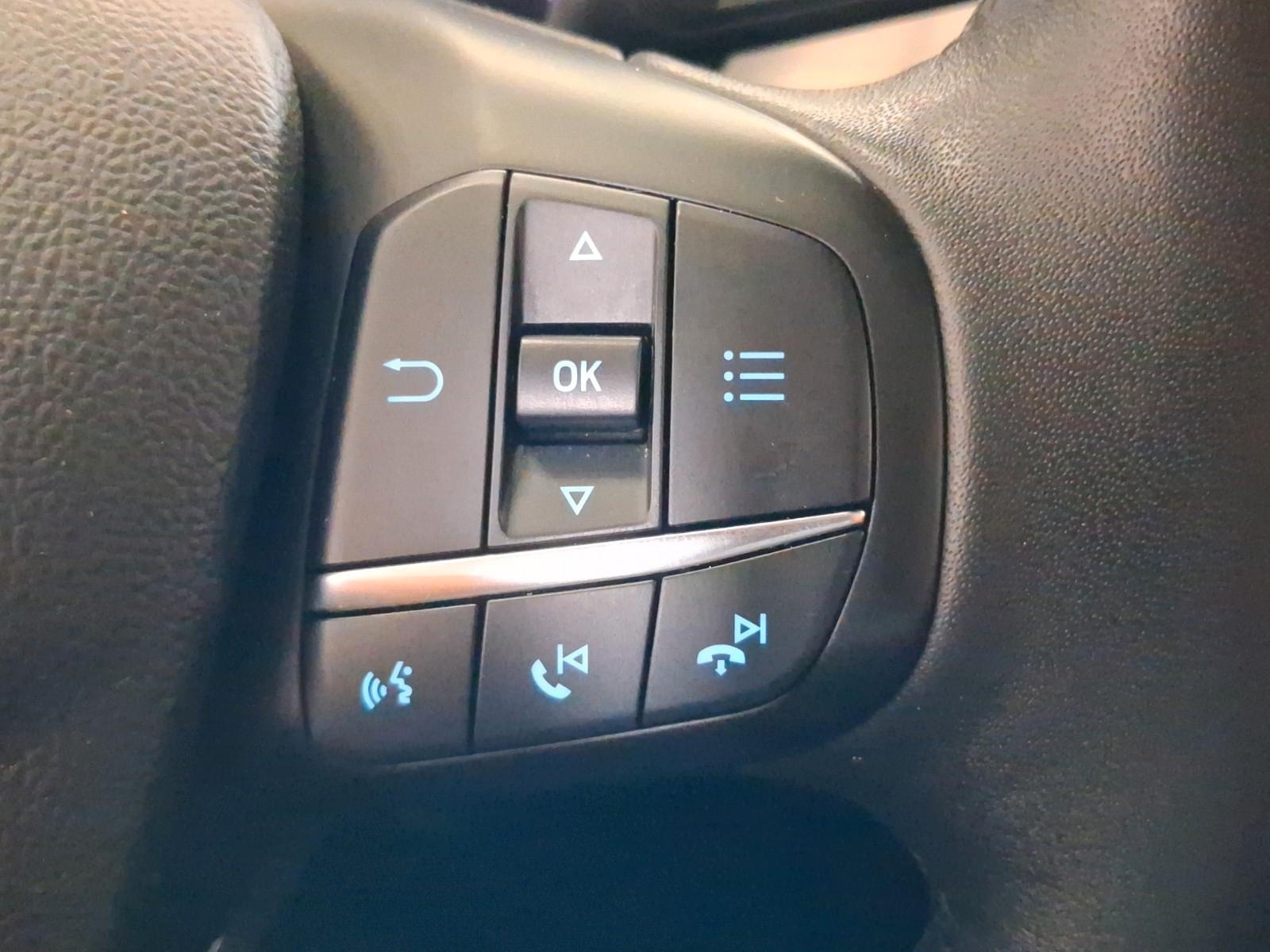 Ford Focus Turnier 2.0 Titanium,Navi,LED,Tempo,Kamera