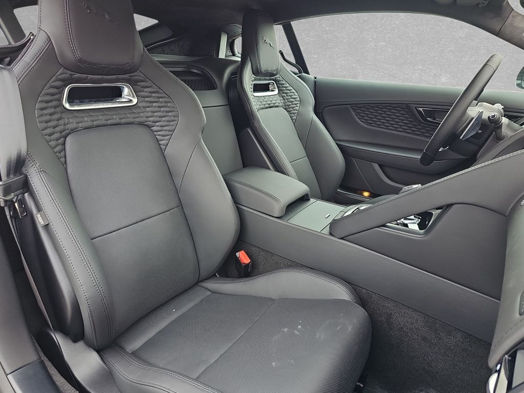 Jaguar F-Type Coupe P450 AWD 75 999,- EUR mtl.