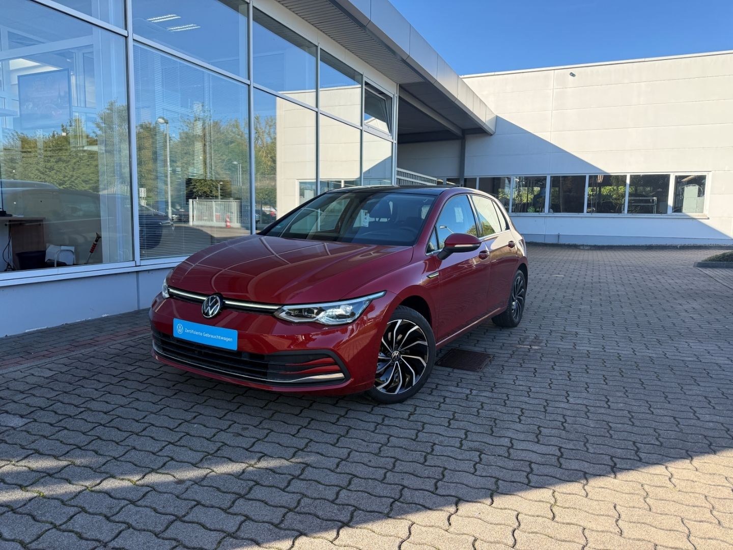 Volkswagen Golf VIII Style 1.5 eTSI DSG LED HUD Navi SHZ El foto 1