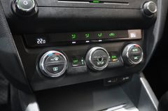 Fahrzeugabbildung Skoda Octavia Combi 1.8 TSI EDITION KLIMA/PDC/TEMP/AHK