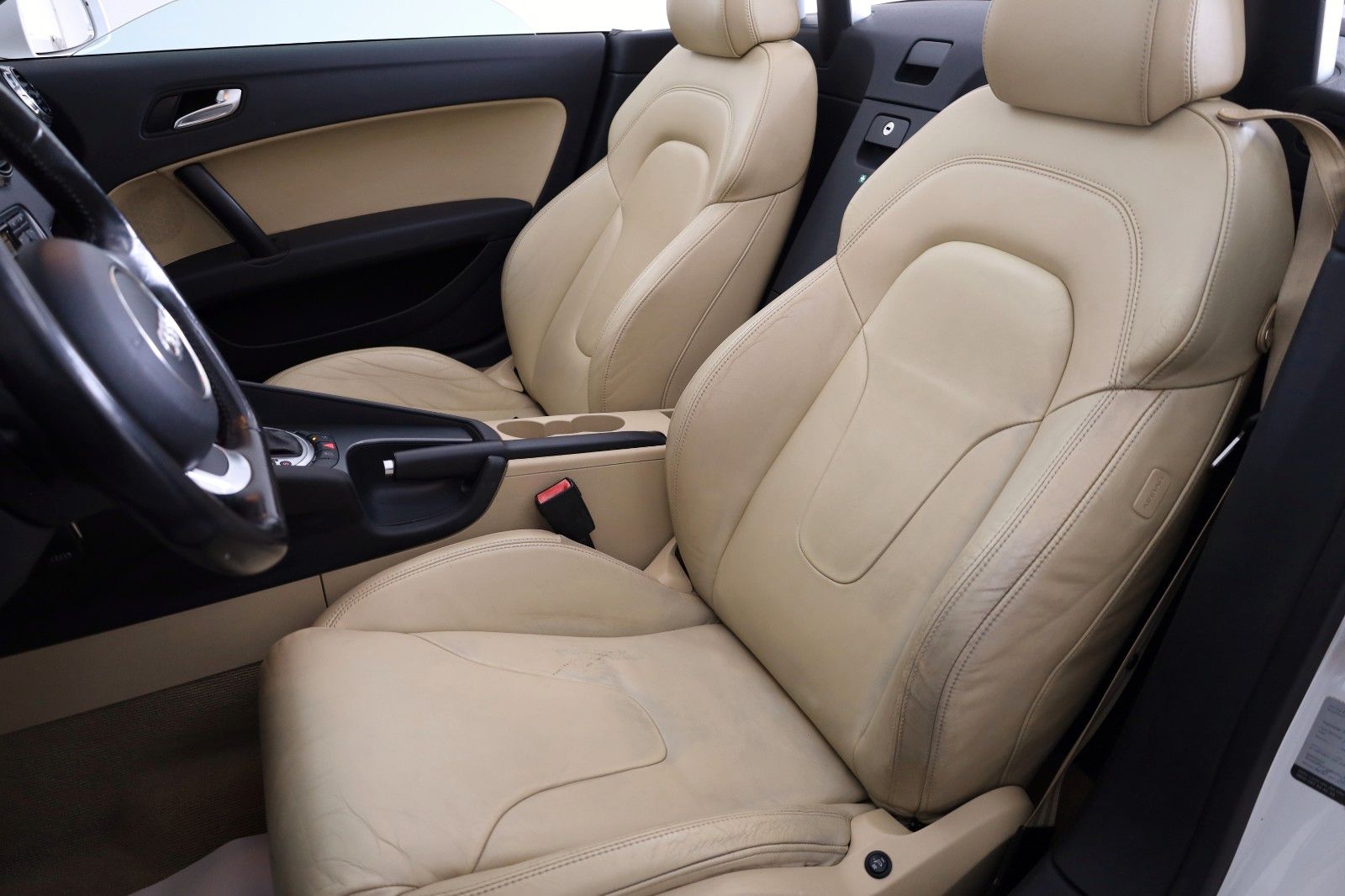Fahrzeugabbildung Audi TT 2.0 TFSI Roadster Leder,Navi,Xenon,SH,SR+WR