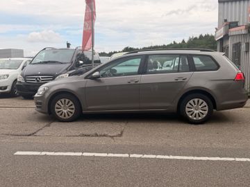 Volkswagen Golf - 3