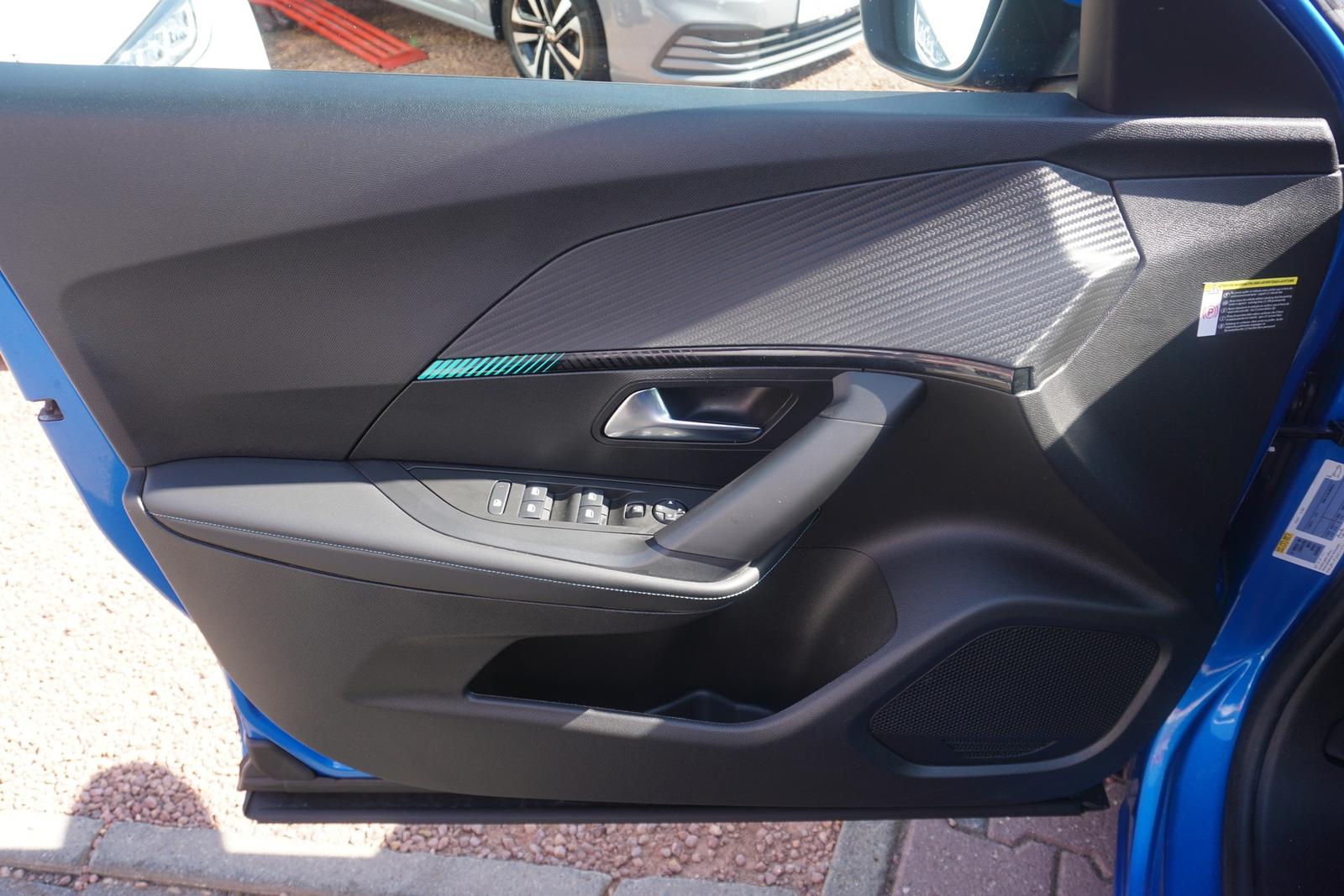 Peugeot 2008 1.2 PureTech Allure Pack LED Navi Kamera, миниатюра 27