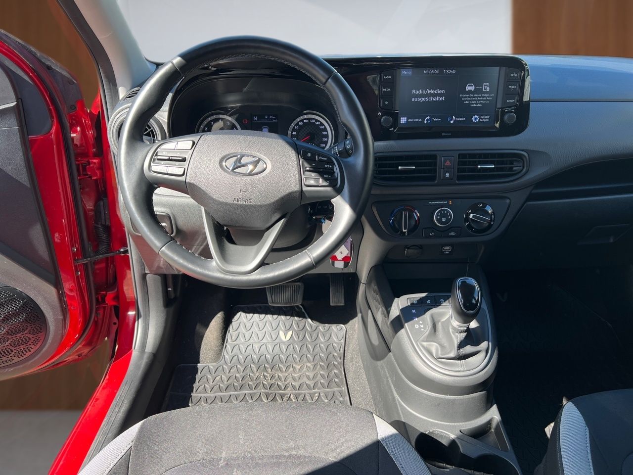 Fahrzeugabbildung Hyundai i10 1.2 Aut. TREND TOUCH*SHZ*CARPLAY*KLIMA*LM*TE