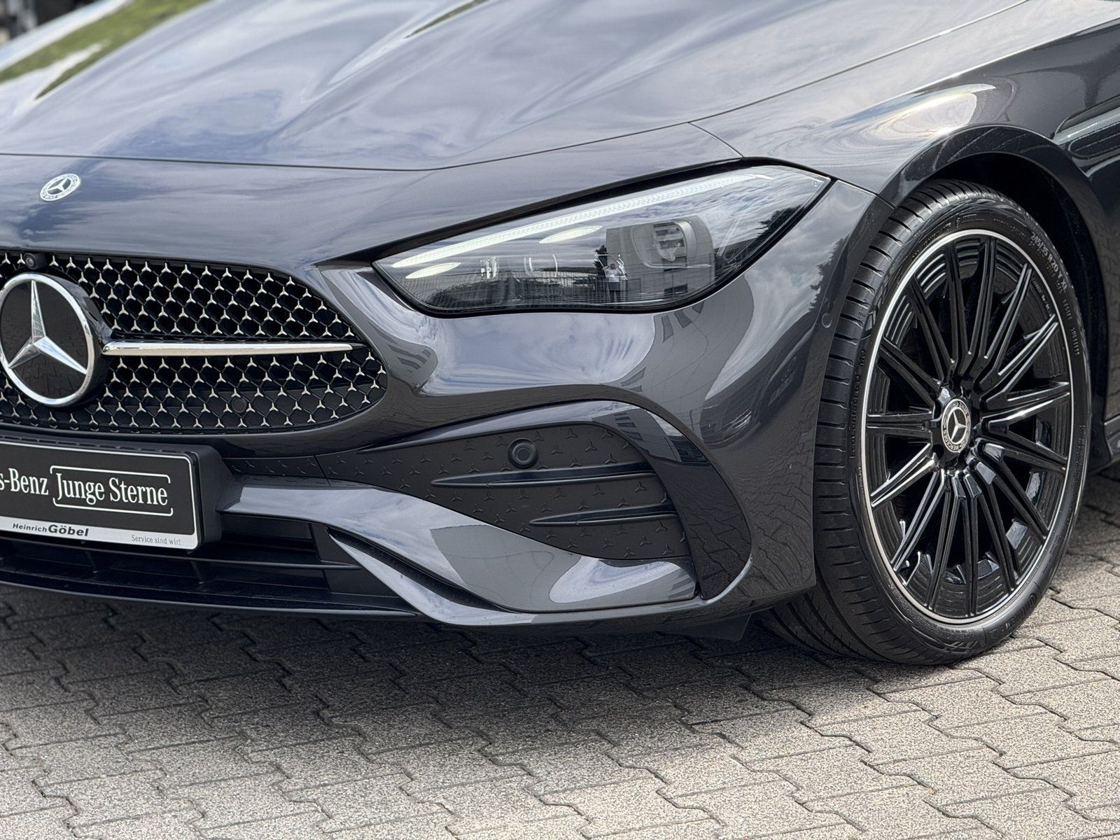 Fahrzeugabbildung Mercedes-Benz CLE 300 AMG*HEAD-UP*BURMESTER*PANO*20"ZOLL*MEMOR
