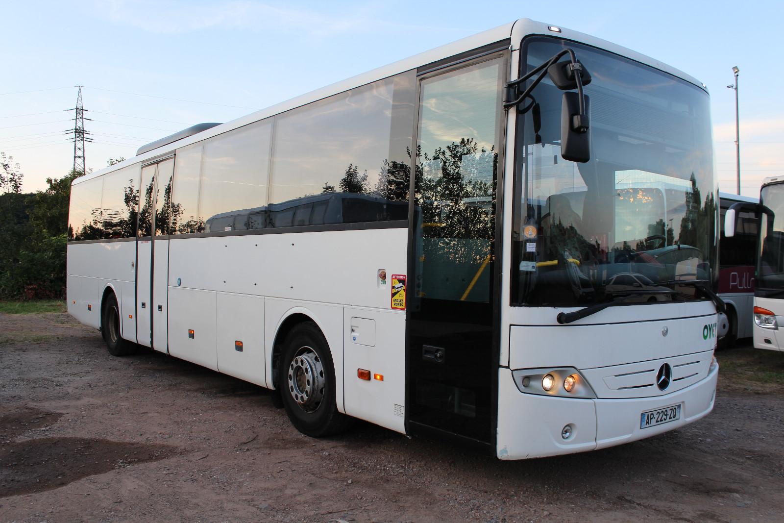 Mercedes-Benz INTOURO