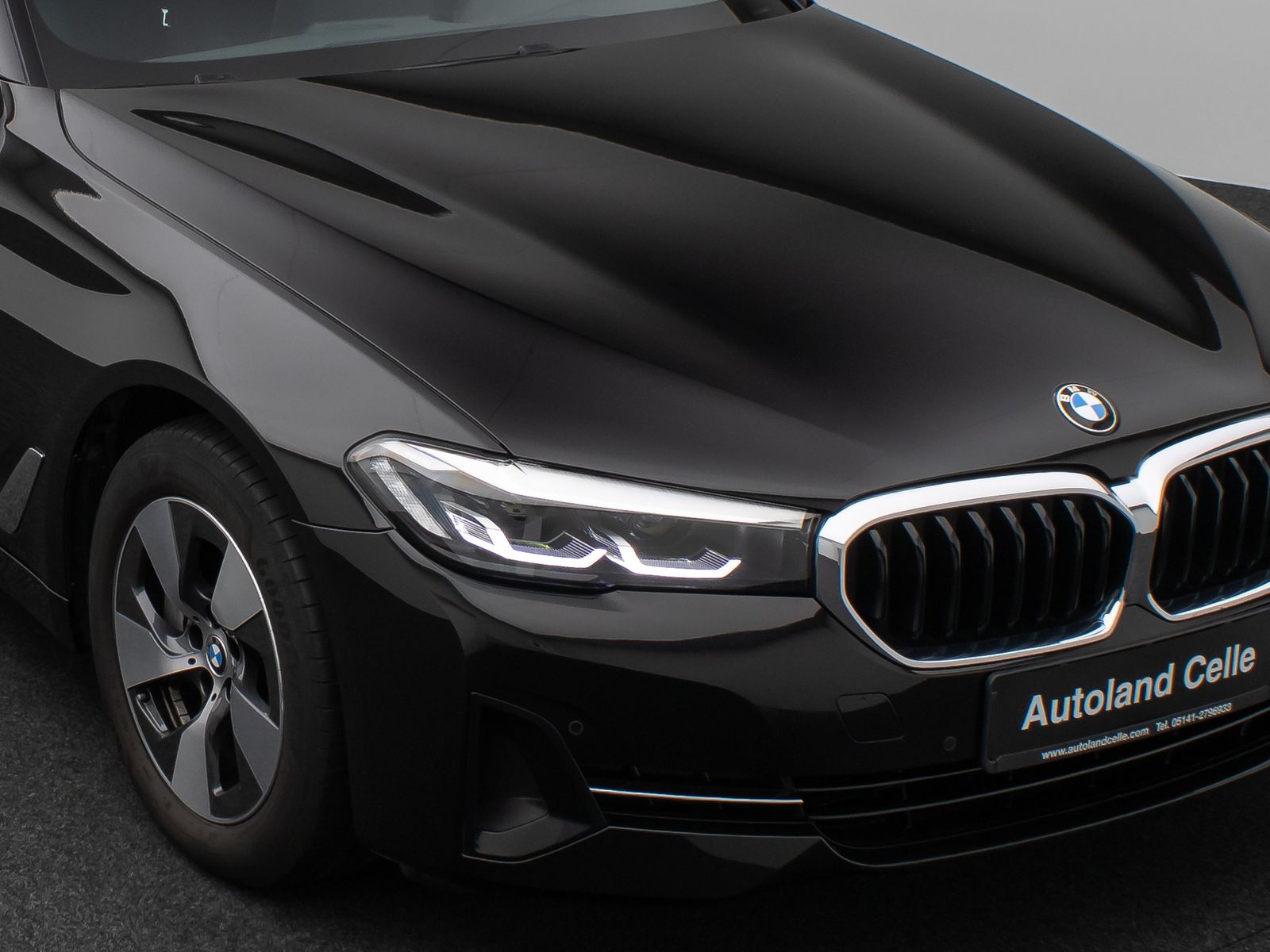 Fahrzeugabbildung BMW 530i Lim.DAB CockPitPro PDC Sitzhzg Alarm LED