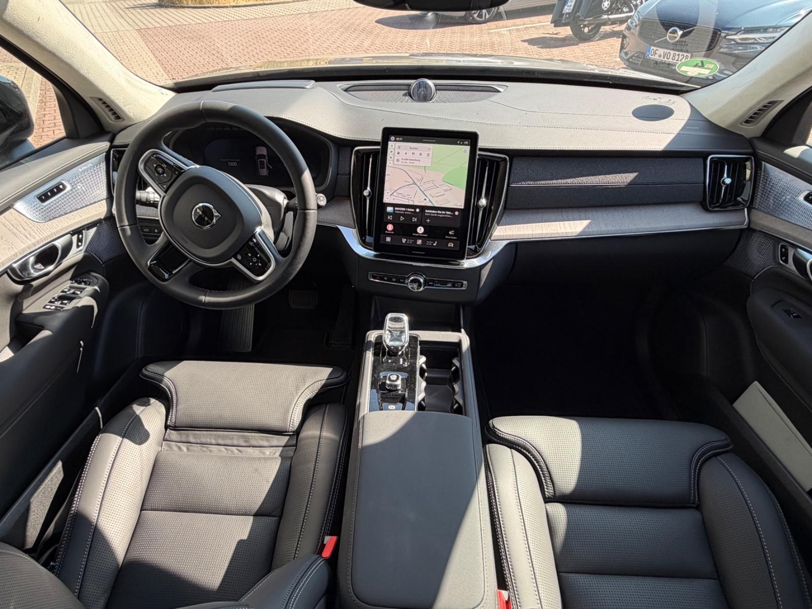 Volvo XC90 T8 AWD Ultra Dark Auto