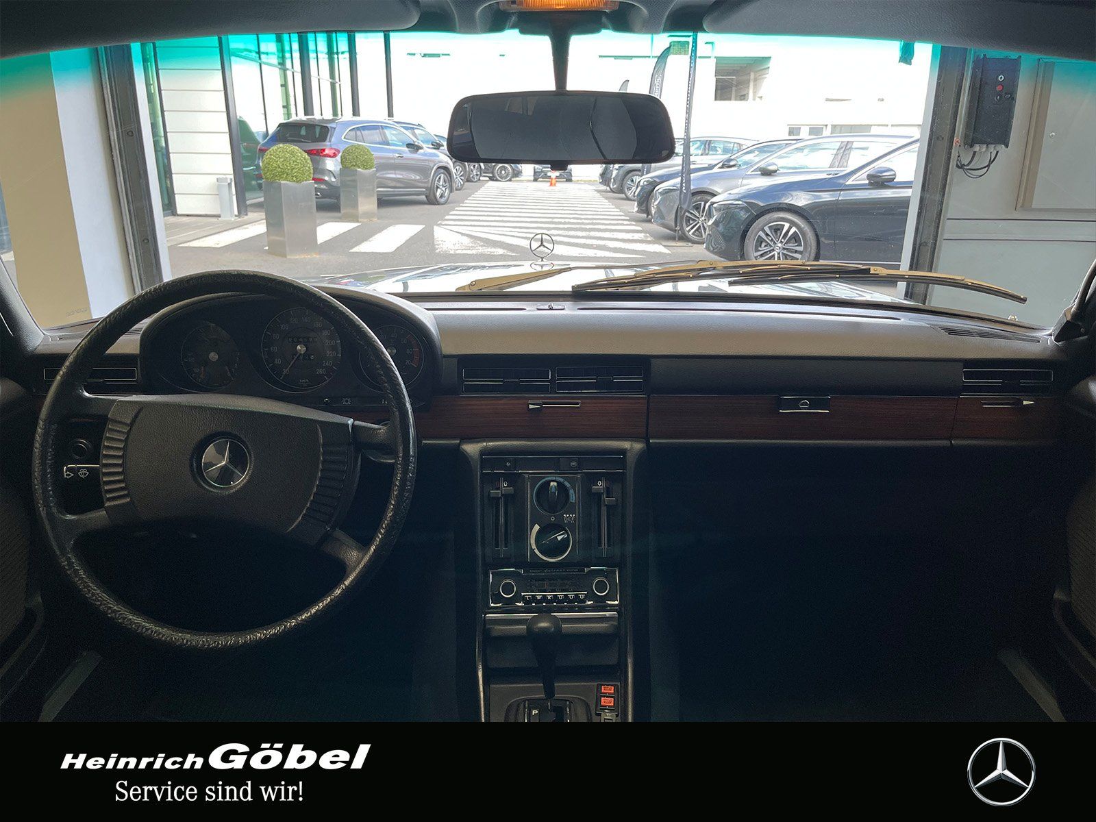 Fahrzeugabbildung Mercedes-Benz 450 SEL 6.9 W116