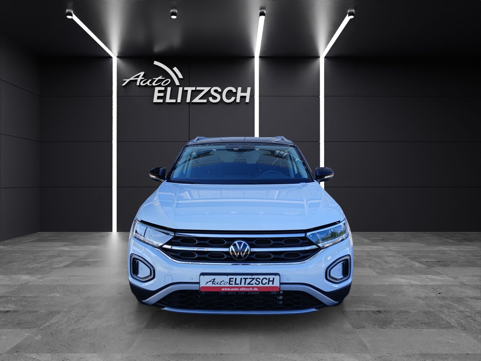 Fahrzeugabbildung Volkswagen T-Roc TDI Style AHK AID ACC RFK SH LM