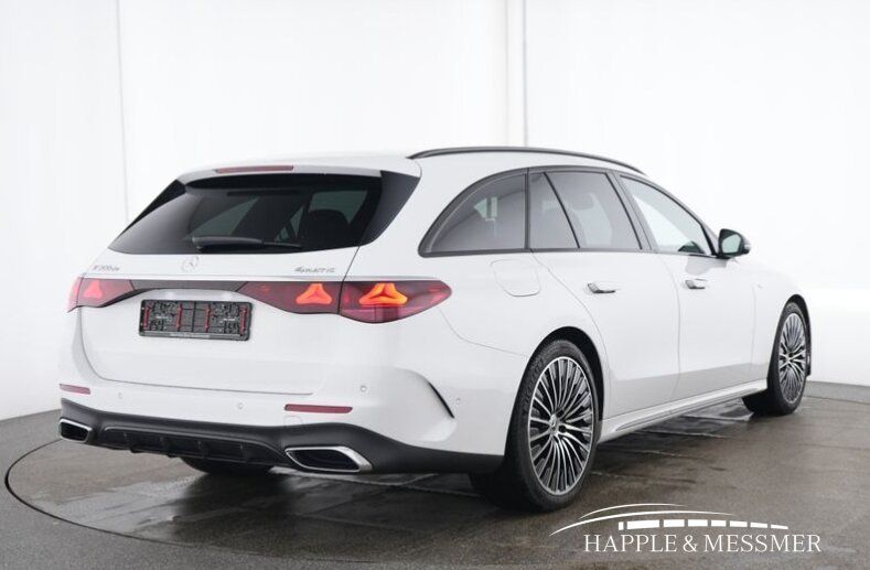 Mercedes-Benz E 300 de 4M T-Modell AMG/Pan/AHK/20"/Superscreen foto 2