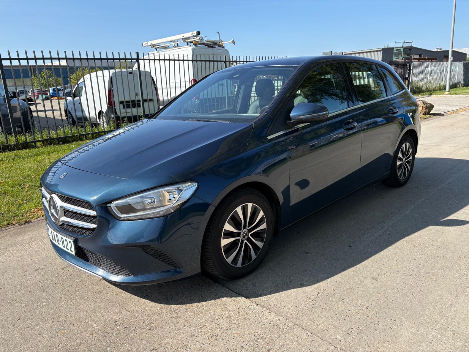 Mercedes-Benz B 180d