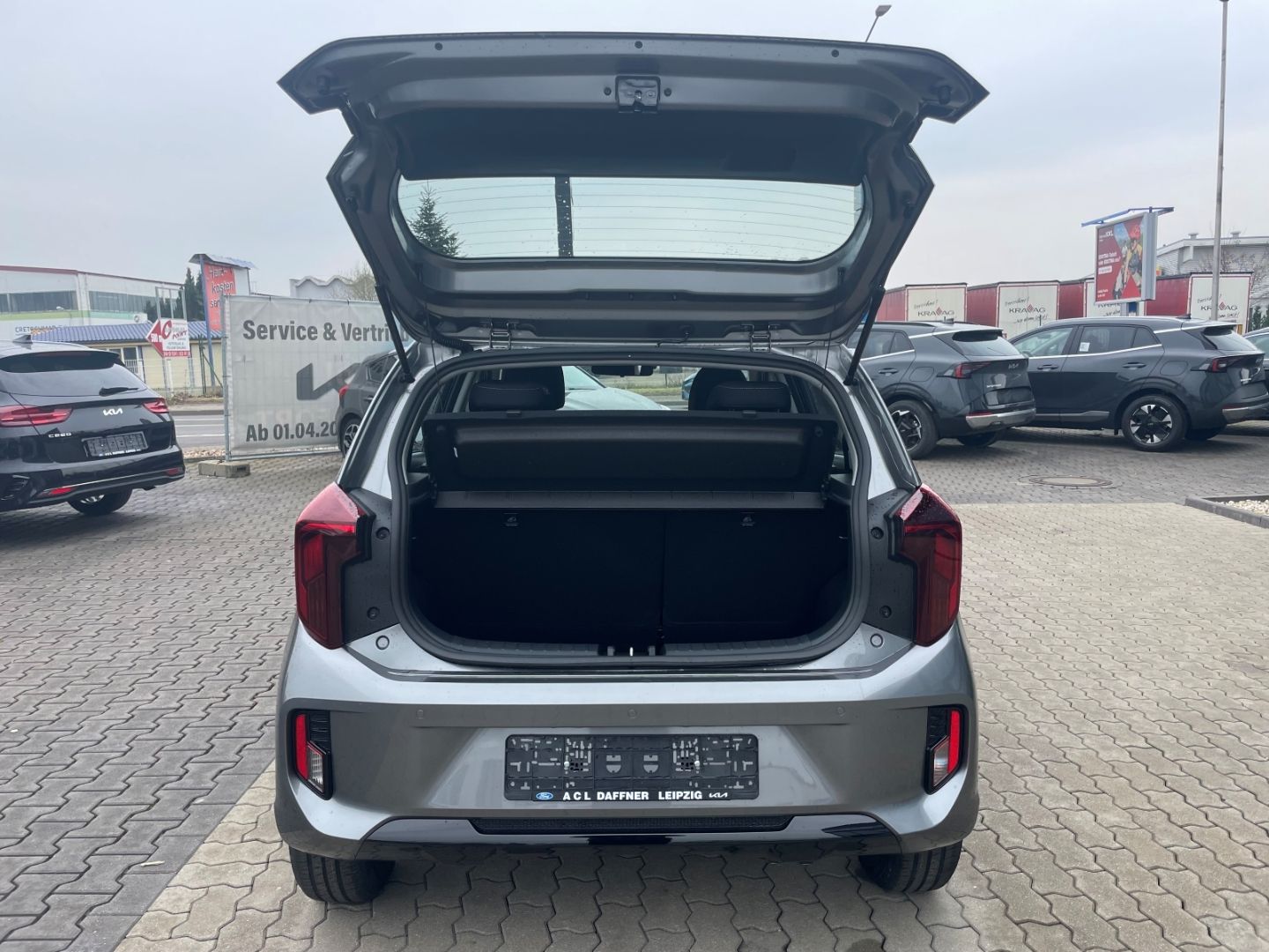 Fahrzeugabbildung Kia Picanto Vision Kamera PDC DAB Navi Verkehrszeich