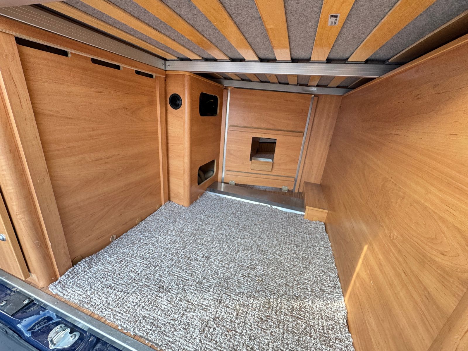 Fahrzeugabbildung Pössl ROADCAMP 540 SOLAR TV KAMERA MARKISE BETTUMBAU