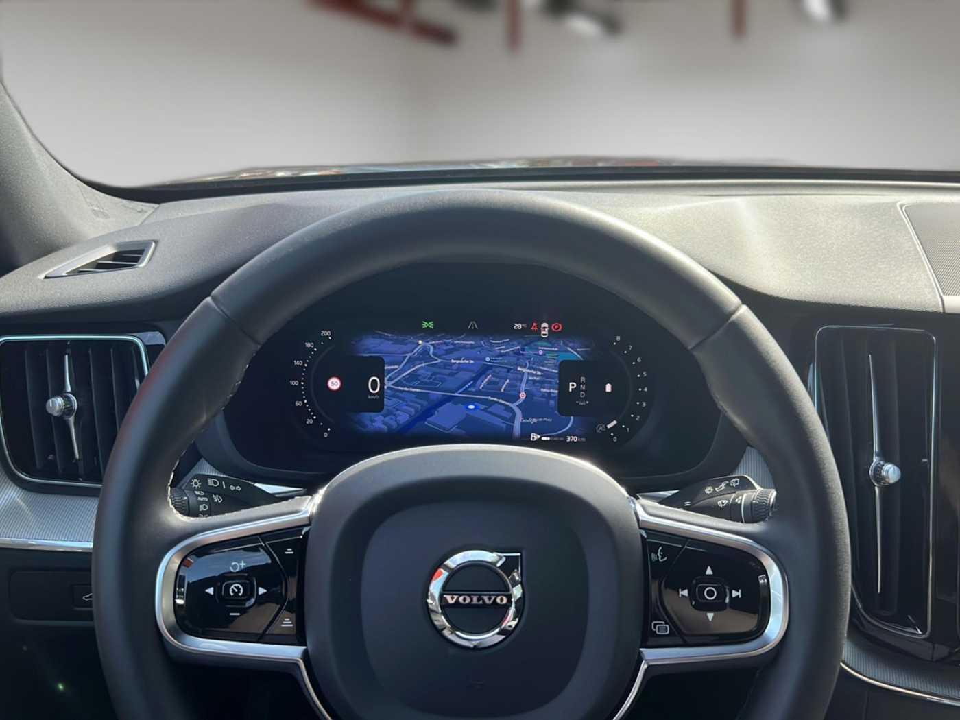 Volvo XC 60 Plus Dark 2WD