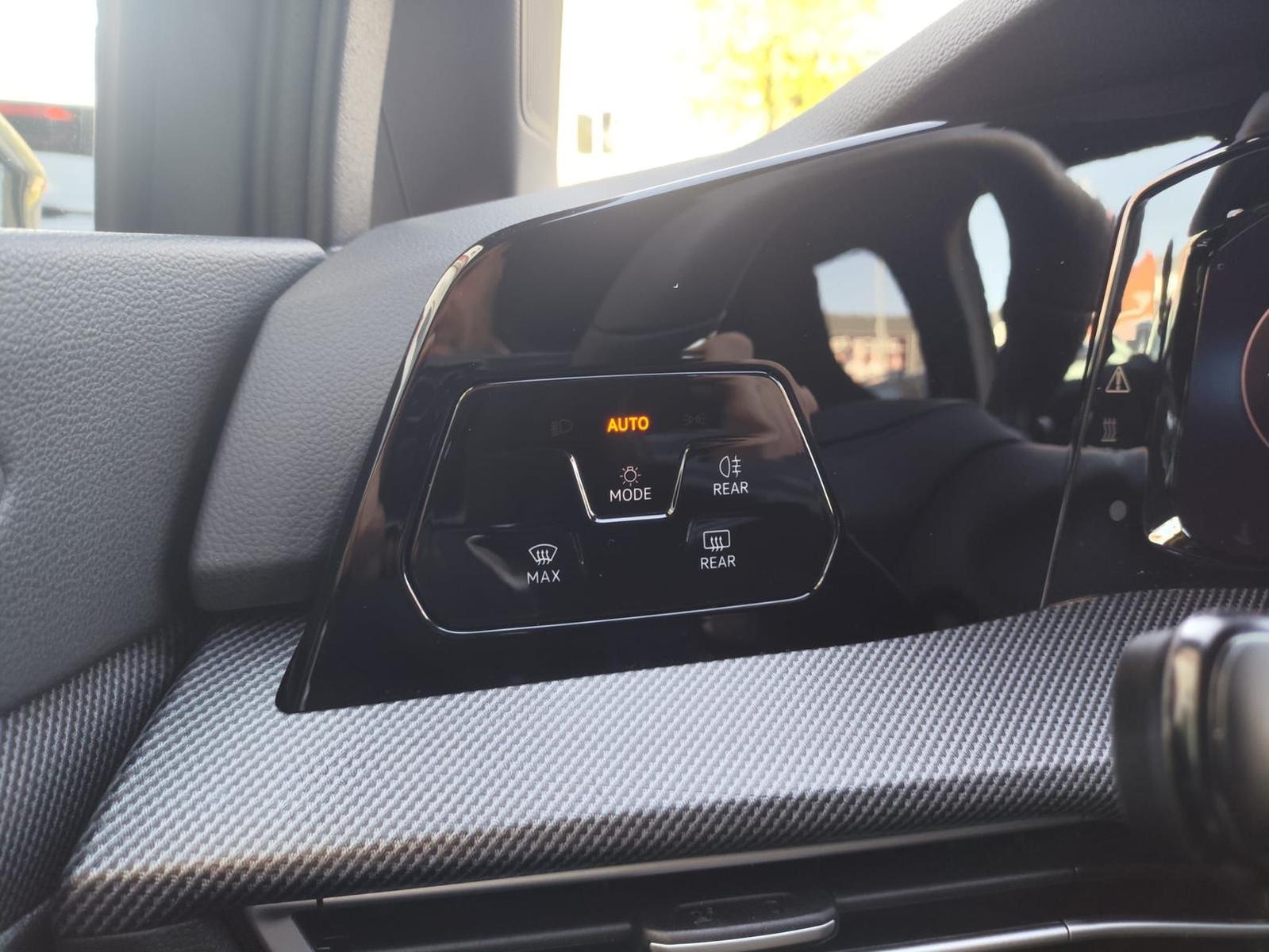 Volkswagen Golf Variant 1.5 eTSI DSG R-Line App SHZ LHZ ACC, миниатюра 14