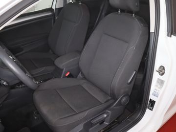 Volkswagen Golf - 8