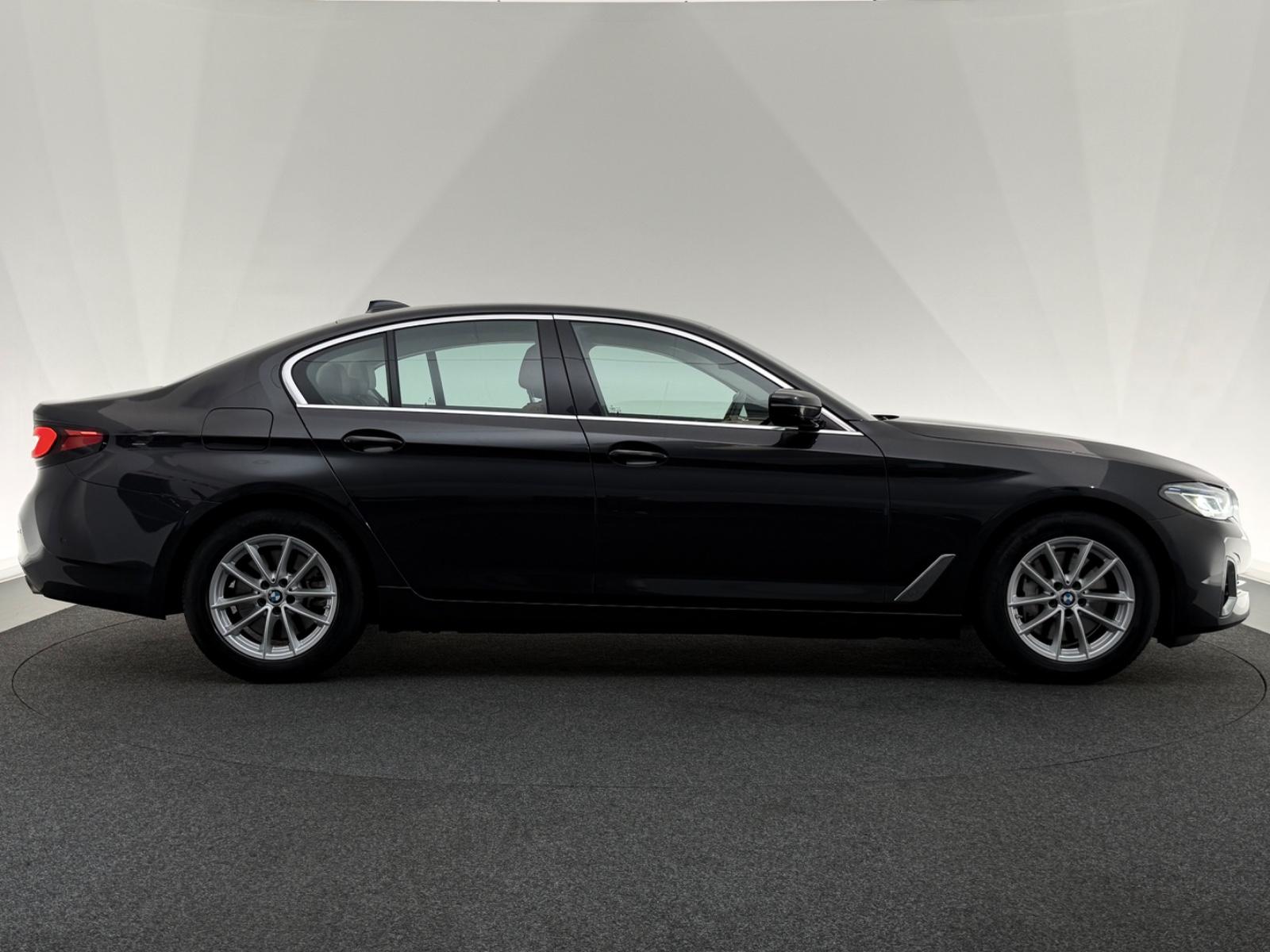 BMW 530d Lim. Mild-Hybrid*LASER*HUD-HiFi-R.KAM-MEMO
