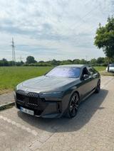 BMW 740d xDrive-M Sport, Sky Panorama, TV, B&W,  - BMW 740 in Duisburg
