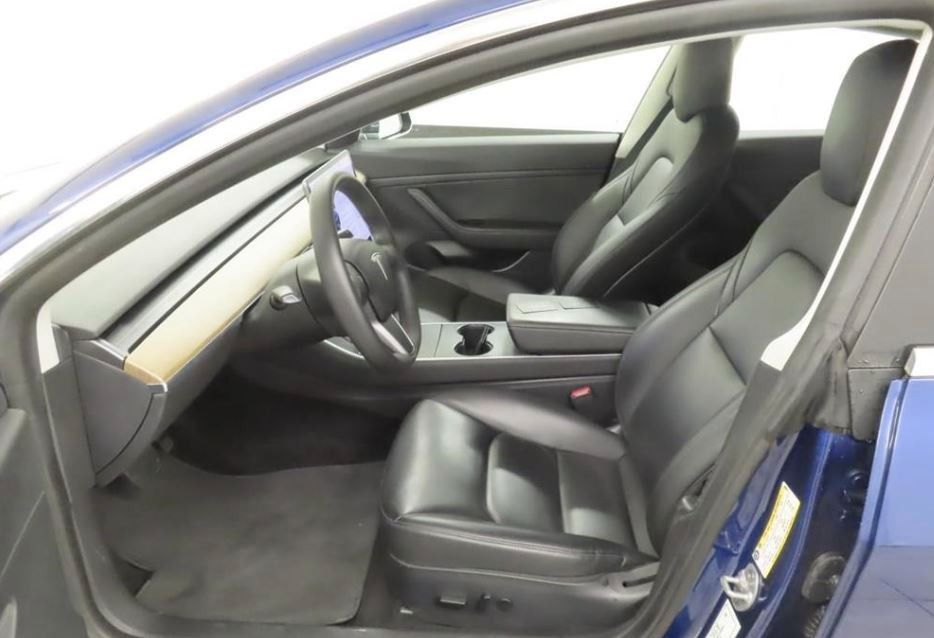 Fahrzeugabbildung Tesla Model 3 Standard Range Plus NAVI/KAMERA/SH/PANO