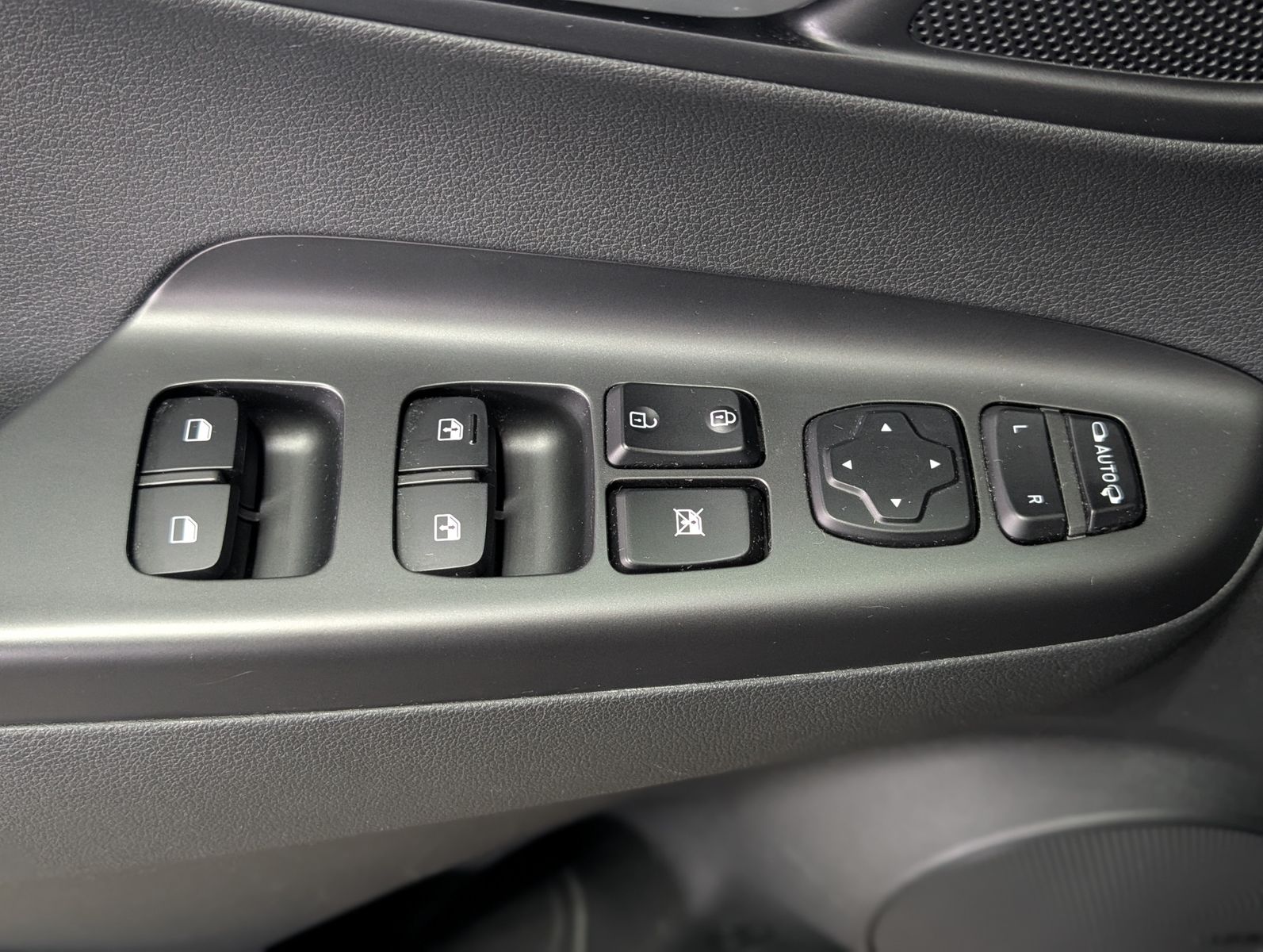 Fahrzeugabbildung Hyundai Kona Prime EV HUD AHK SHZ KAM LED ACC SoH 97%