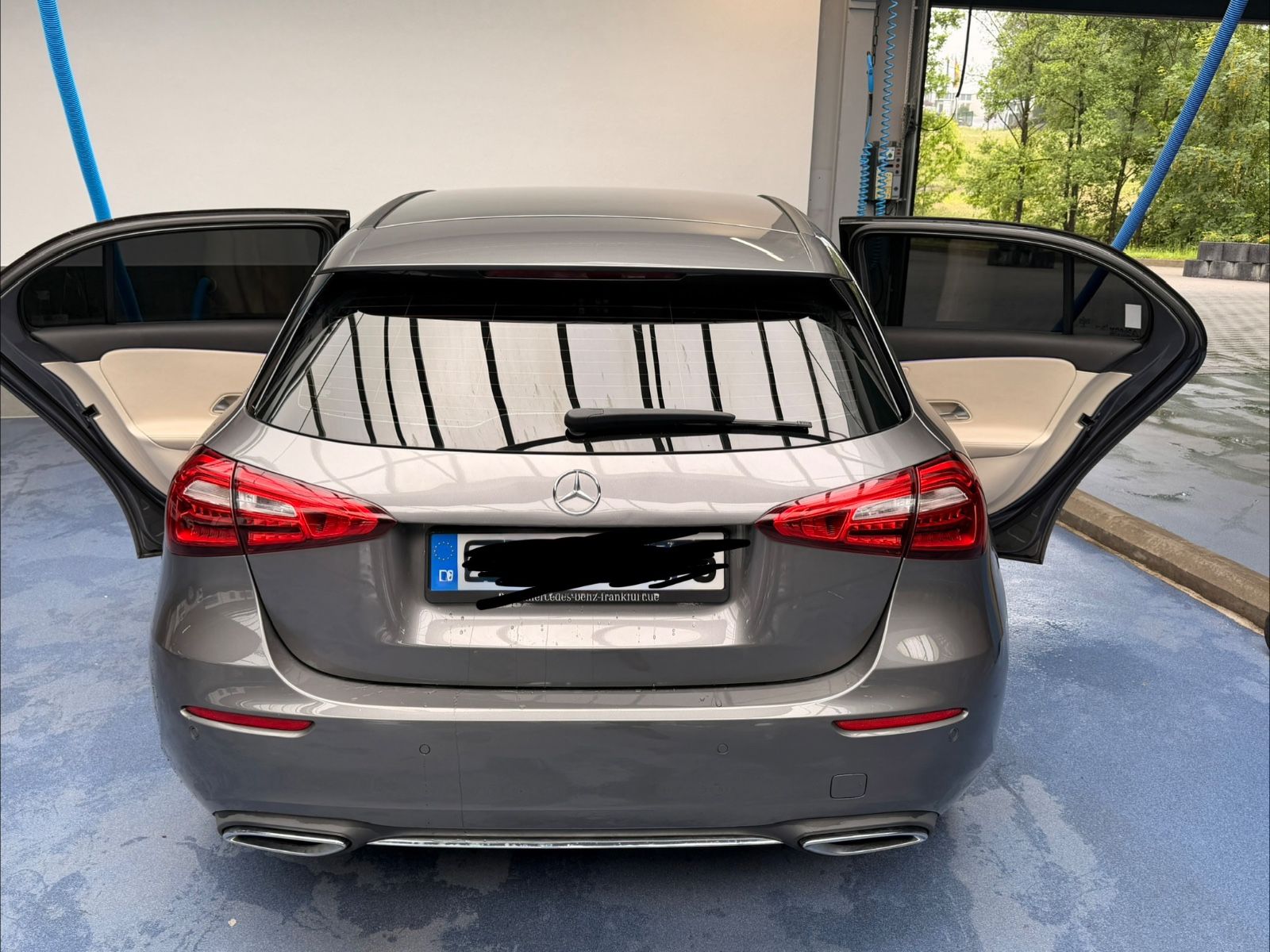 MERCEDES-BENZ A 180 d DCT -