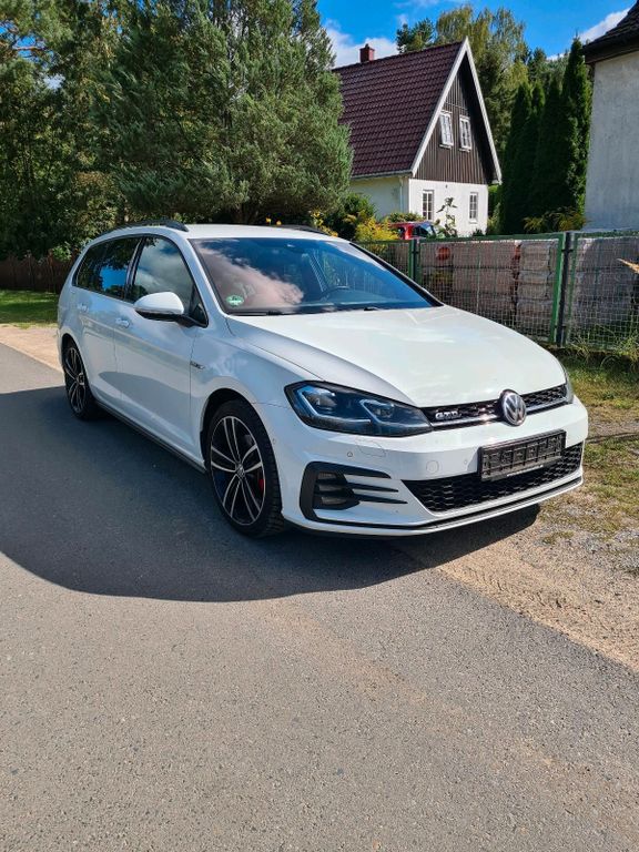 Image of Volkswagen Golf