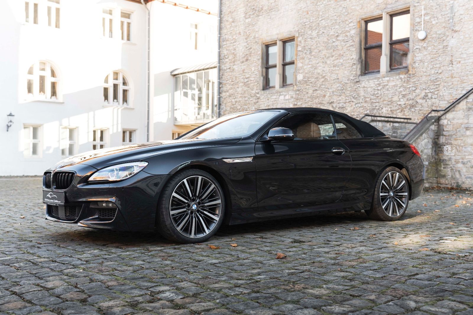 Fahrzeugabbildung BMW 650i xDrive Cabrio H&K LED CARPLAY NAV KAM ACC