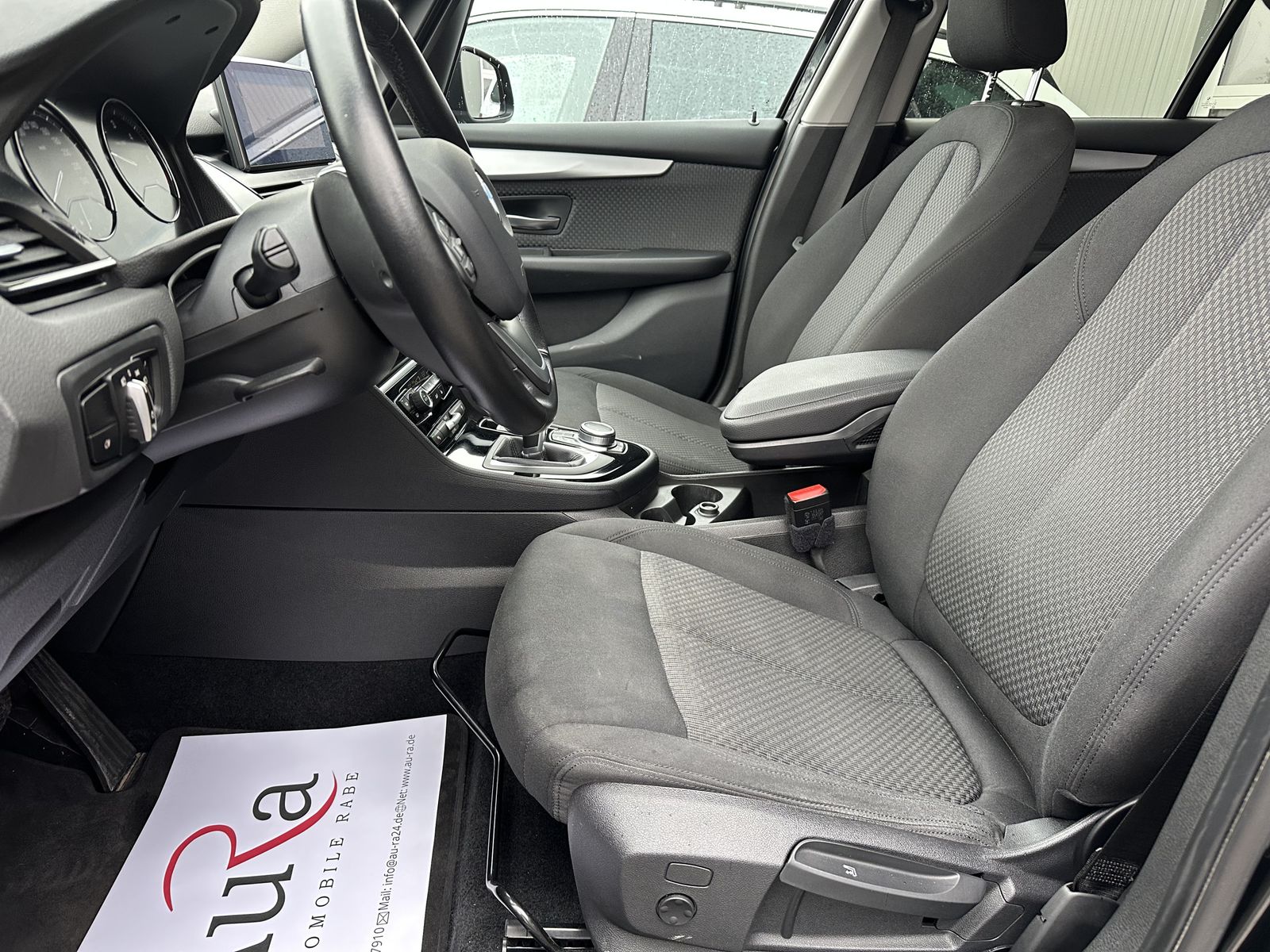 Fahrzeugabbildung BMW 218d Gran Tourer Advantage Aut. NAV+LED+AHK+KAM