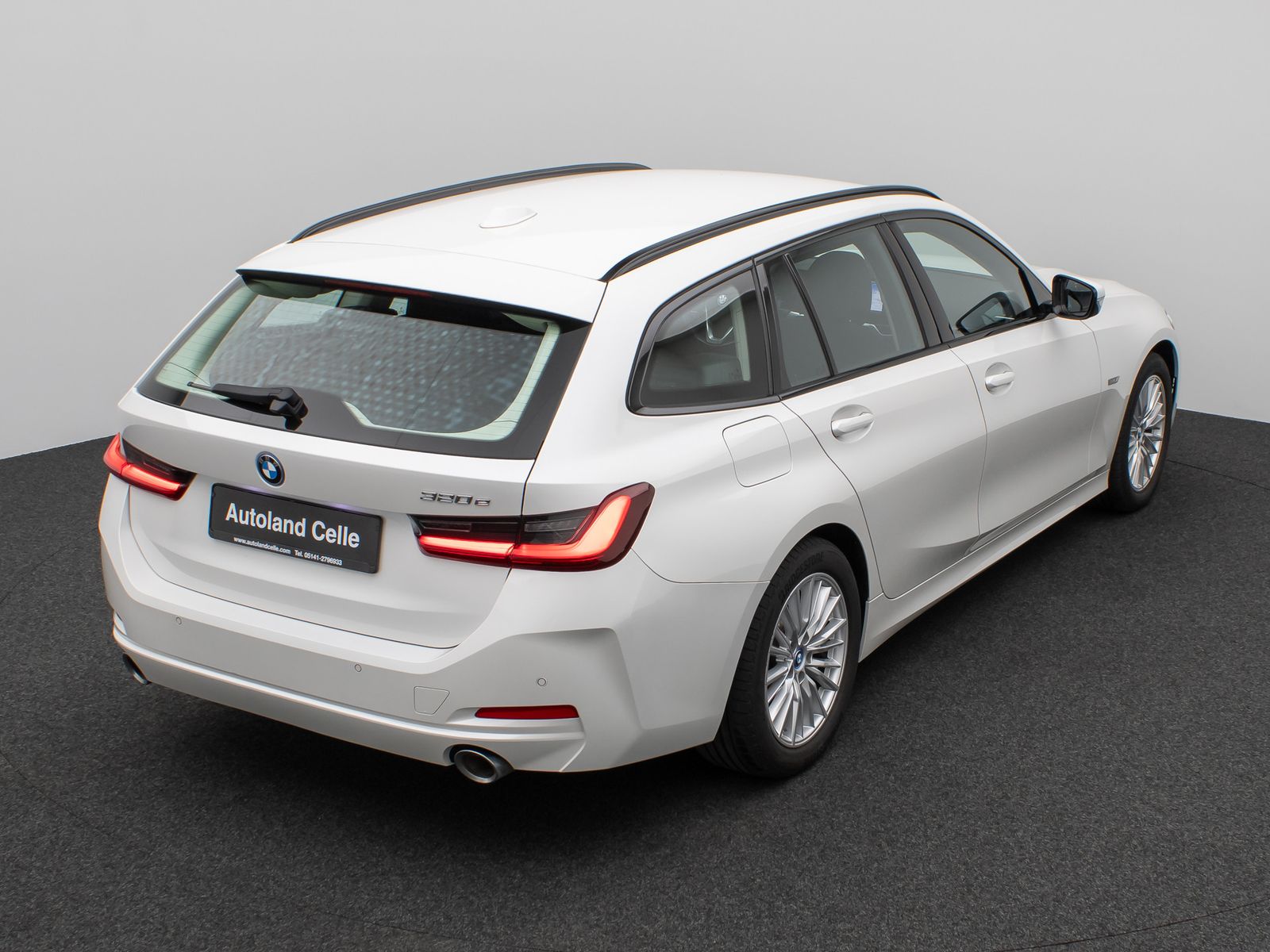 Fahrzeugabbildung BMW 320e DAB CockPitPlus PDC Geschwindigkeitsreg LED
