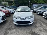 Toyota Avensis Kombi Life - gebrauchte Toyota Avensis aus dem Jahr 2013