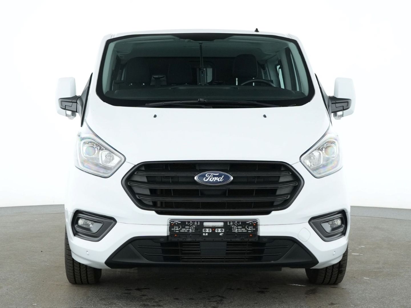 Fahrzeugabbildung Ford Transit Custom Kasten 300 L1 Trend DOPPELKABINE