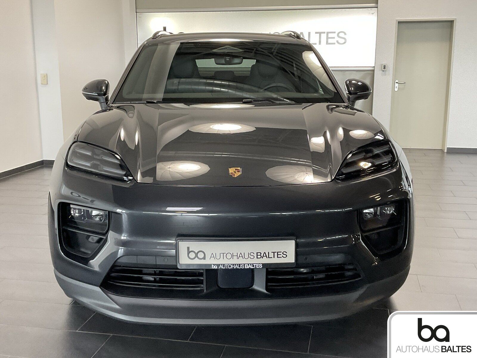 Porsche Macan Pano Luft AHK Abstand View 20 Servo Plus foto 2