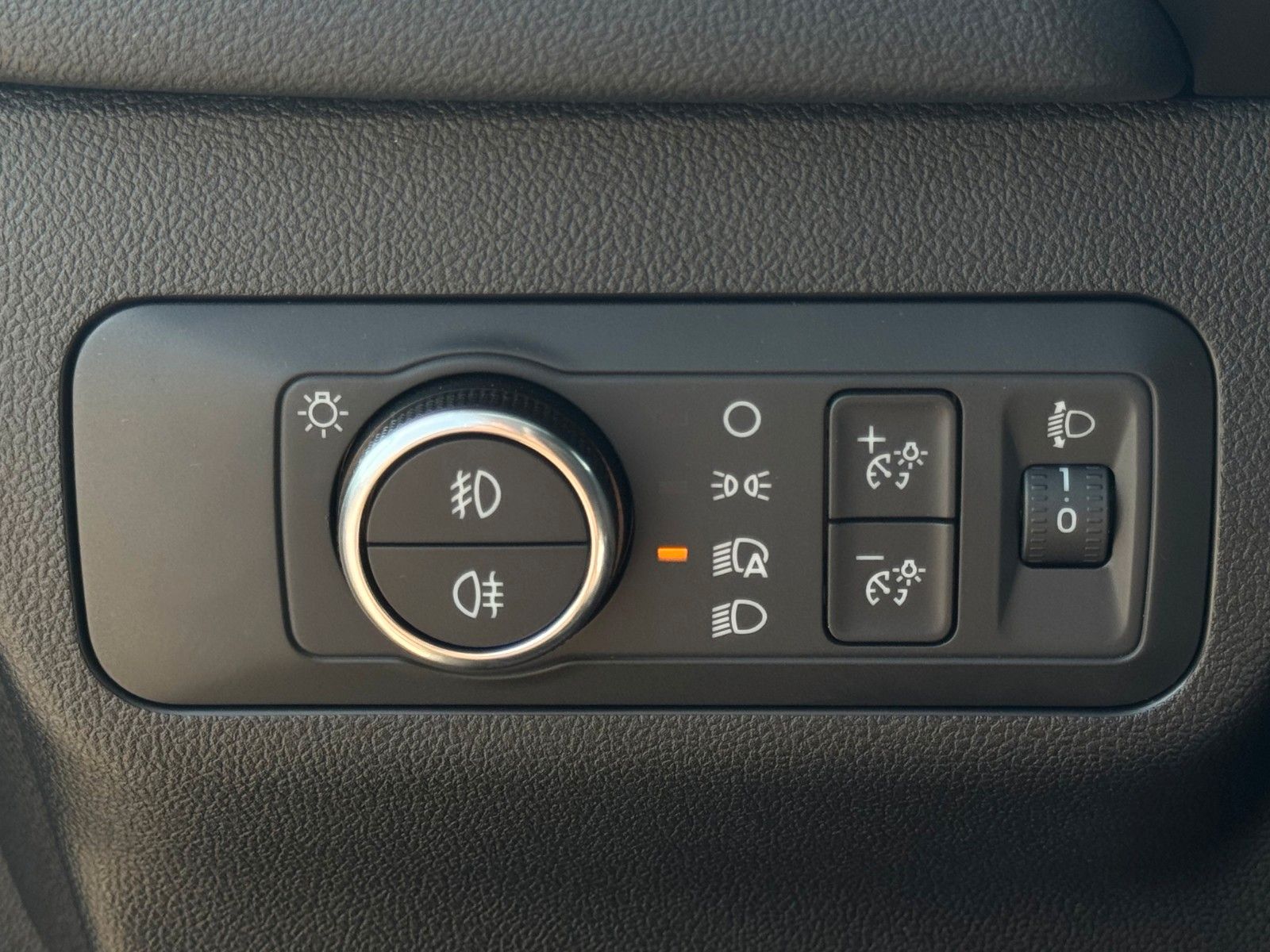 Fahrzeugabbildung Ford Kuga 1.5 EB Cool & Connect Navi CarPlay SHZ AHK