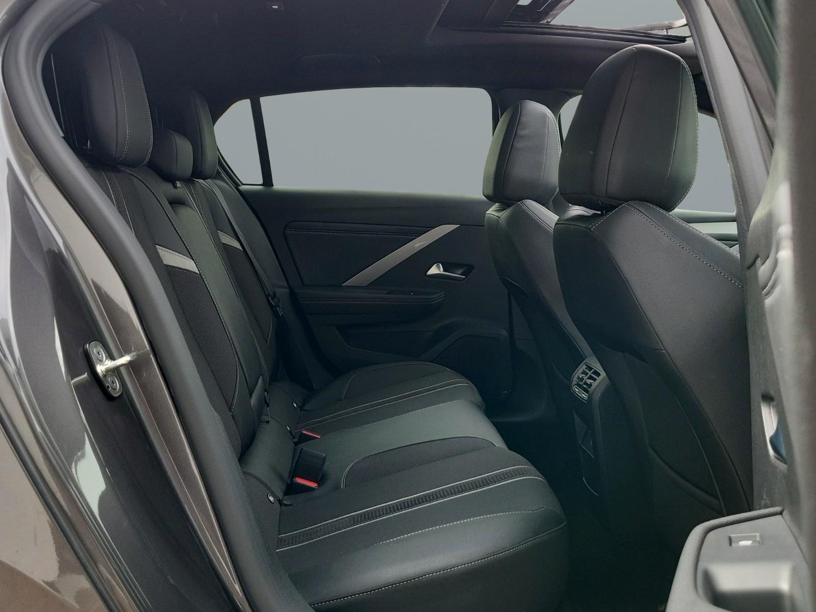 Opel Astra L "Ultimate" mit GS Line *Plug-in-Hybrid*